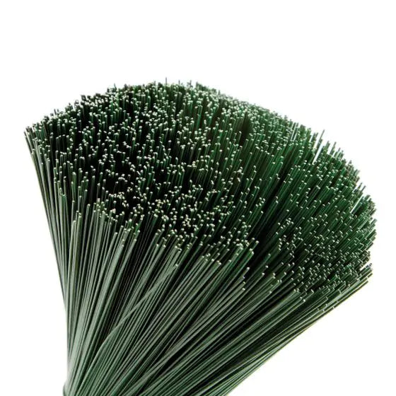 Gerbera Green Lacquered Stub Wire  18cm x 0.9mm (7