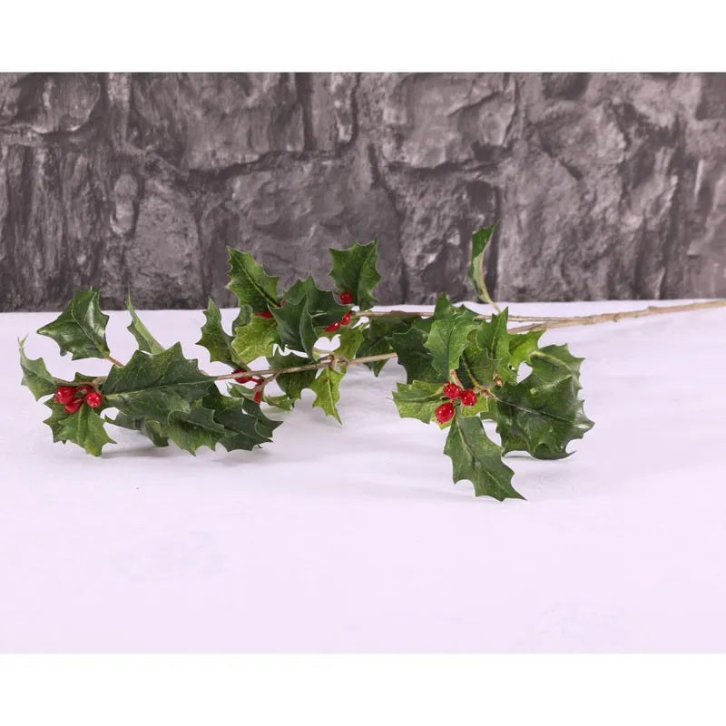 Green Holly Spray x 3 w/41lvs/7 Berries (25"/63cm)